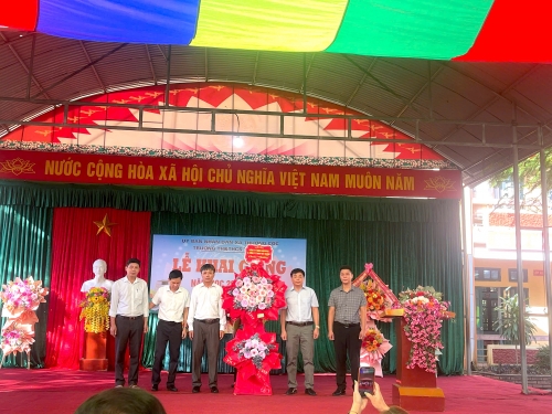 [Công ty TNHH Fancyl Pec] Tiếp sức đến trường - Trao yêu thương, gieo hy vọng